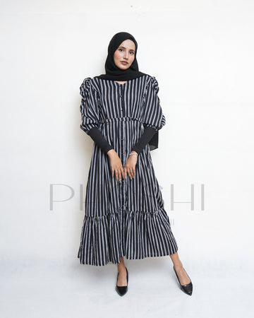 Long Black & White Maxy