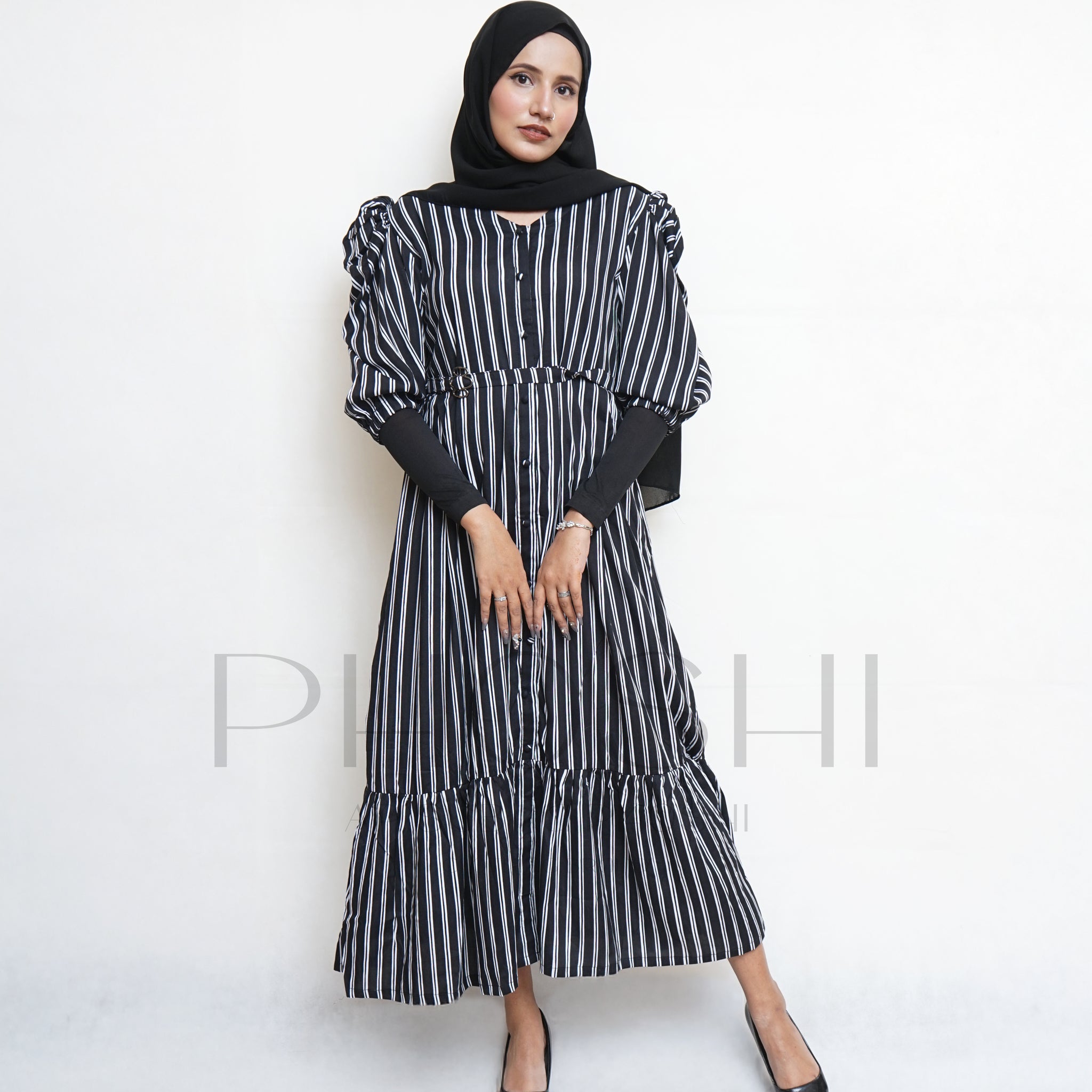 Long Black & White Maxy