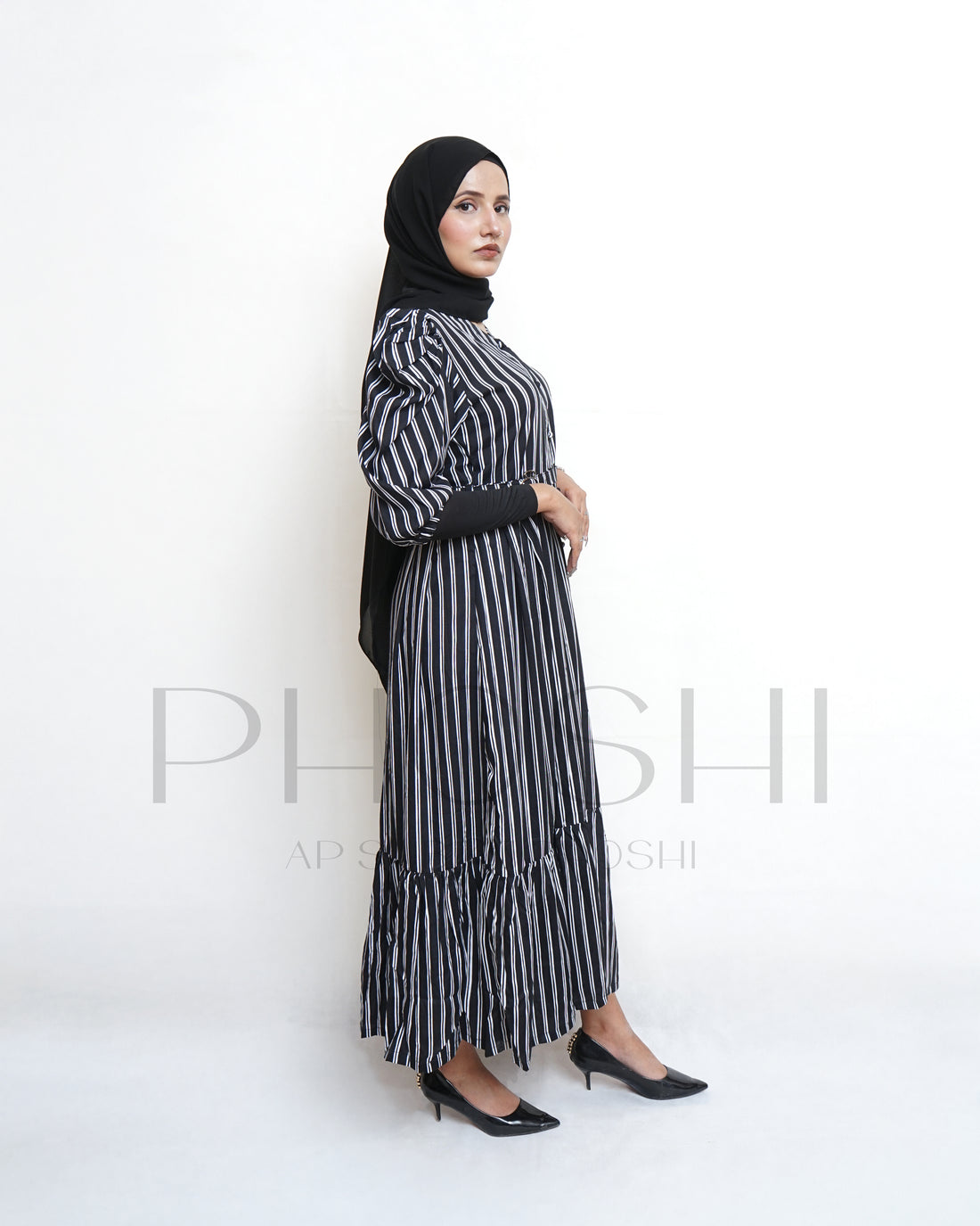 Long Black & White Maxy