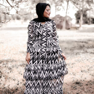 BLACK AND WHITE MAXY